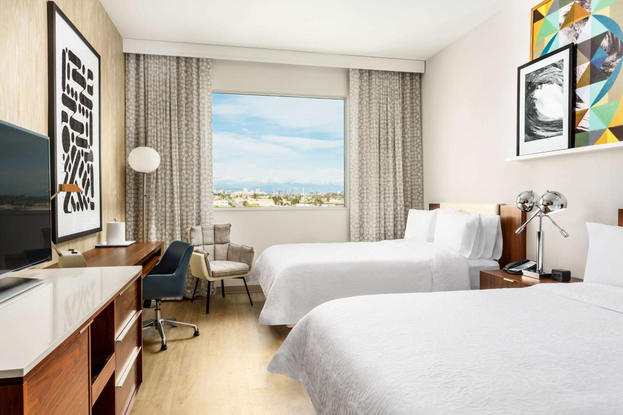 Hampton Inn & Suites Santa Monica Los Angeles Exterior photo